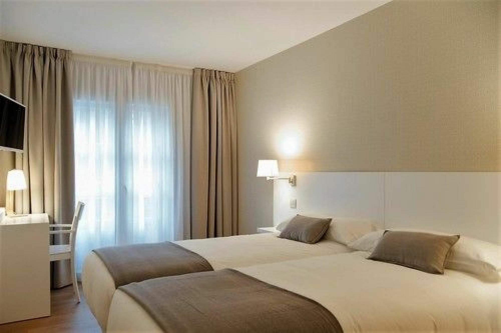 Hostal Suso Santiago de Compostela Ngoại thất bức ảnh
